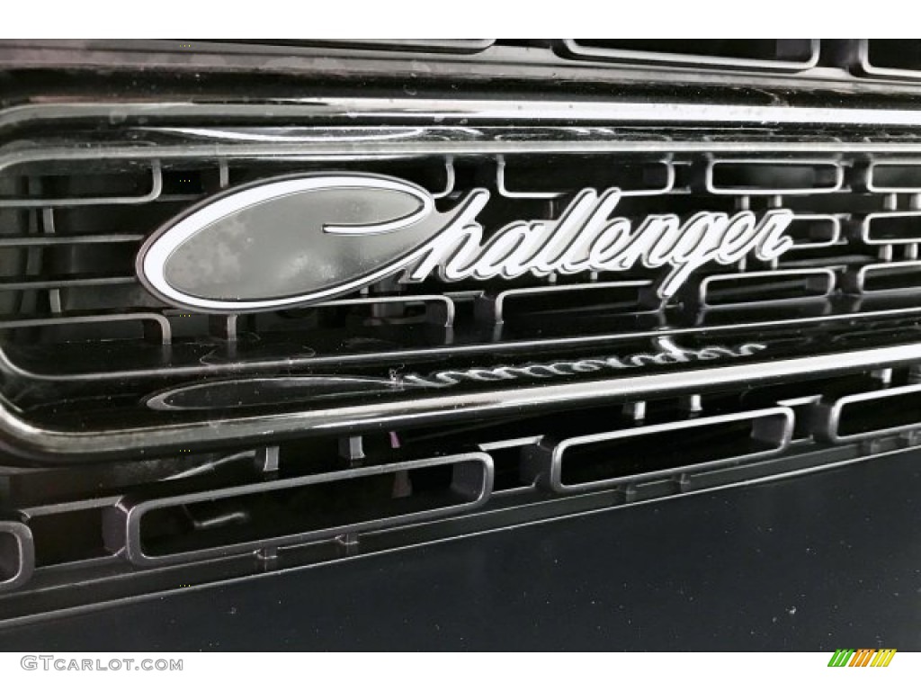 2019 Dodge Challenger R/T Scat Pack Marks and Logos Photos