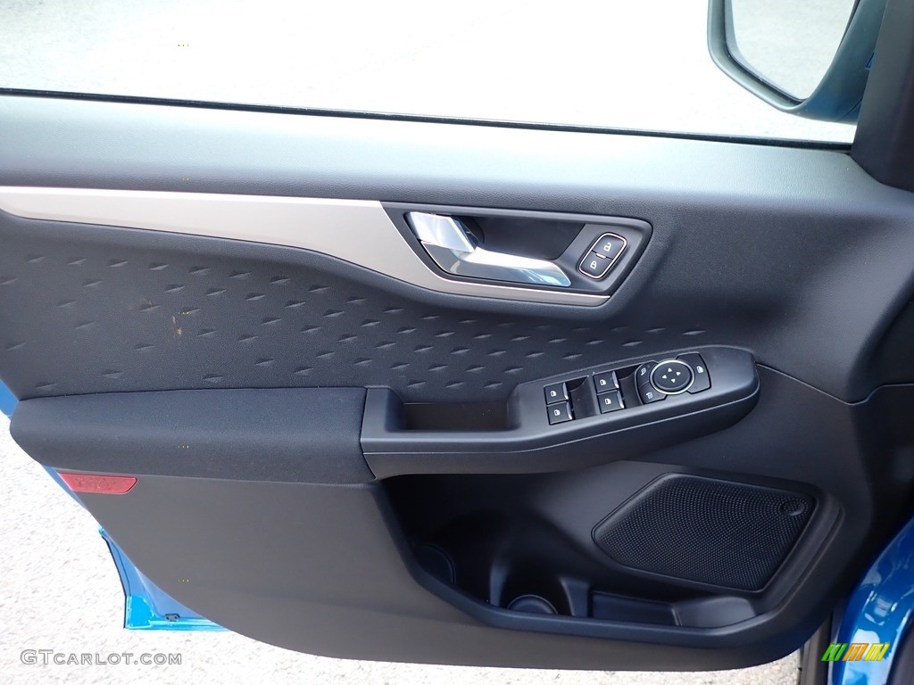 2020 Ford Escape SE 4WD Dark Earth Gray Door Panel Photo #136737736