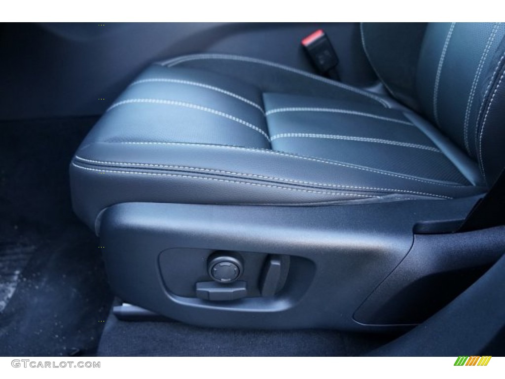 2020 Range Rover Velar S - Silicon Silver Metallic / Ebony/Ebony photo #25