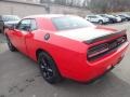 Go Mango - Challenger SXT AWD Photo No. 3