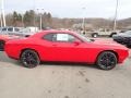 Go Mango - Challenger SXT AWD Photo No. 6