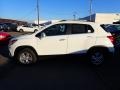 Summit White - Trax LT AWD Photo No. 2