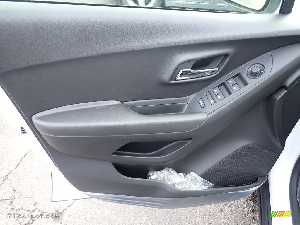 2020 Chevrolet Trax LT AWD Jet Black Door Panel Photo #136761201