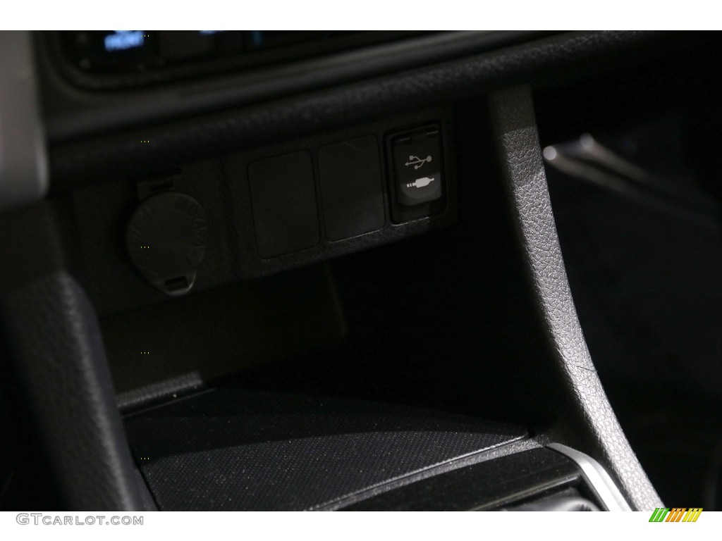 2019 Corolla LE - Slate Metallic / Black photo #15