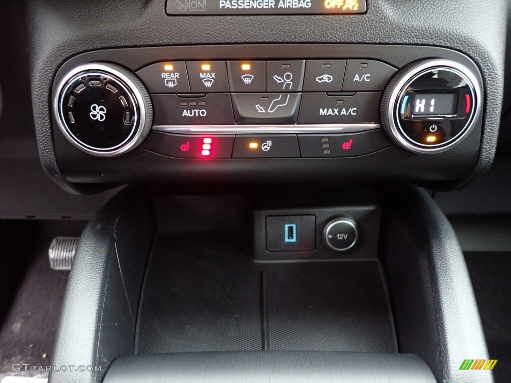 2020 Ford Escape SEL 4WD Controls Photos