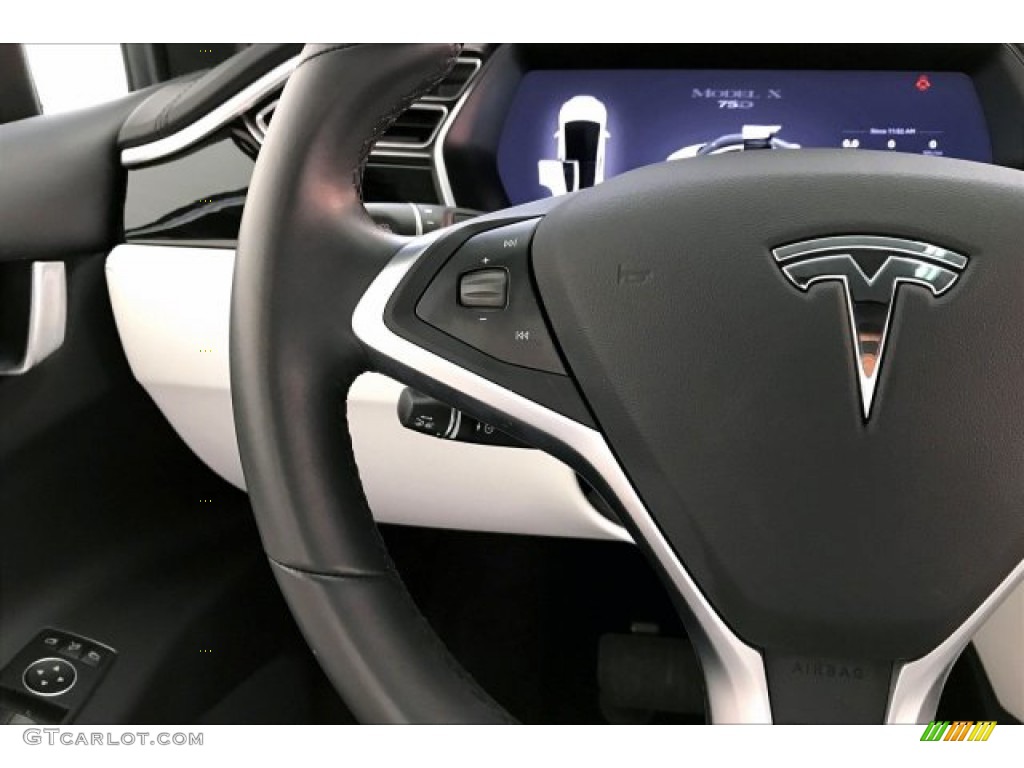 2017 Tesla Model X 75D White Steering Wheel Photo #136783477