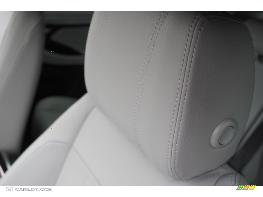 2020 Range Rover Evoque SE - Indus Silver Metallic / Cloud photo #12