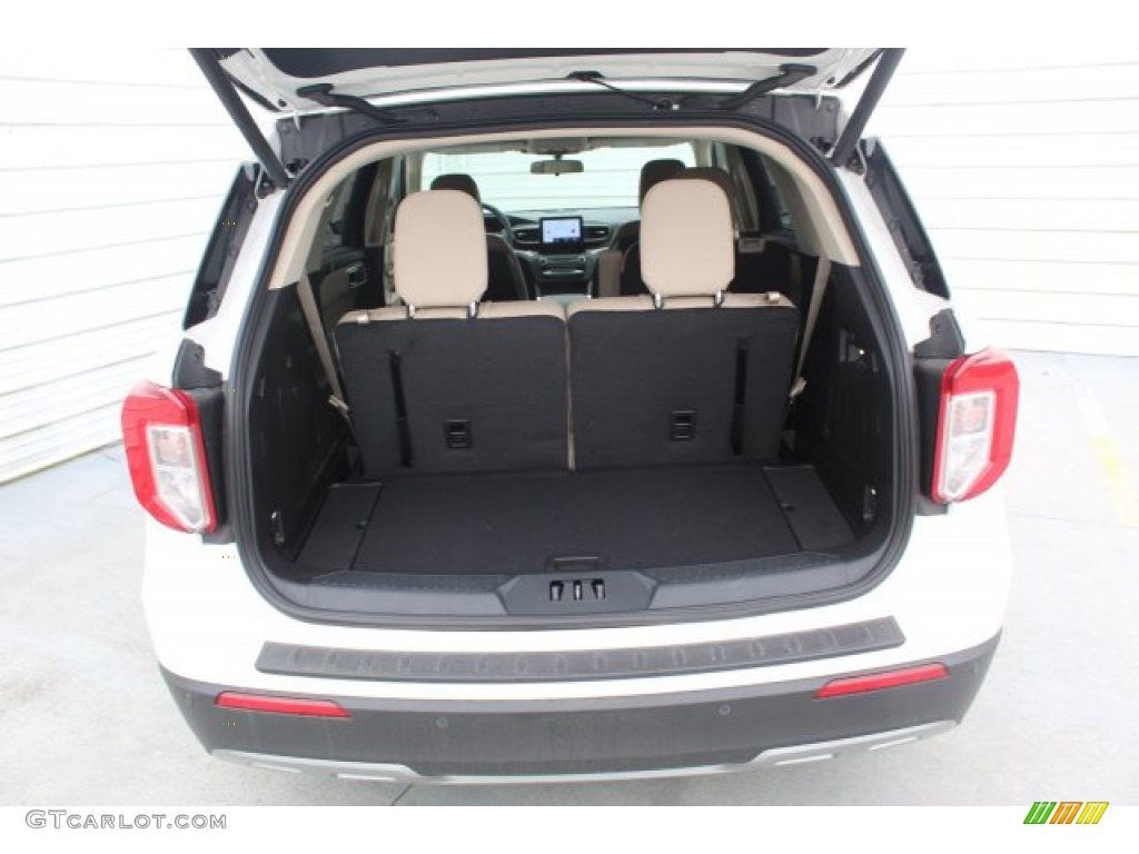 2020 Explorer XLT - Star White Metallic Tri-Coat / Sandstone photo #20