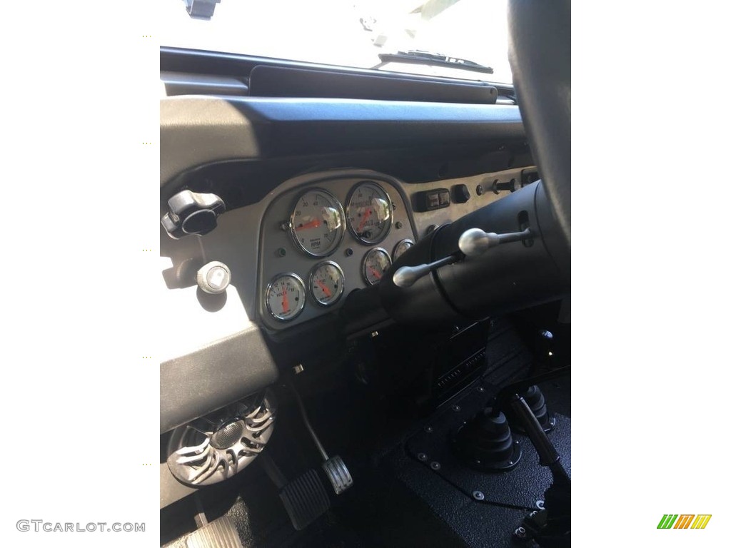 1979 Toyota Land Cruiser FJ40 Black Dashboard Photo #136811846