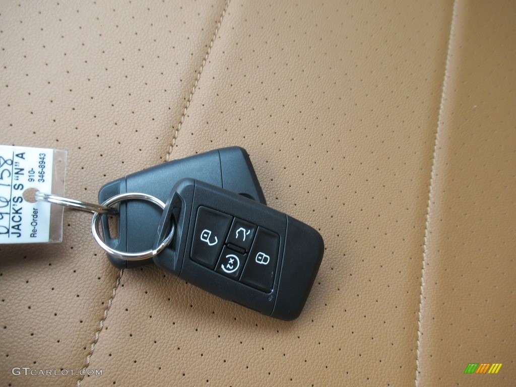 2019 Volkswagen Tiguan SEL Keys Photo #136816575