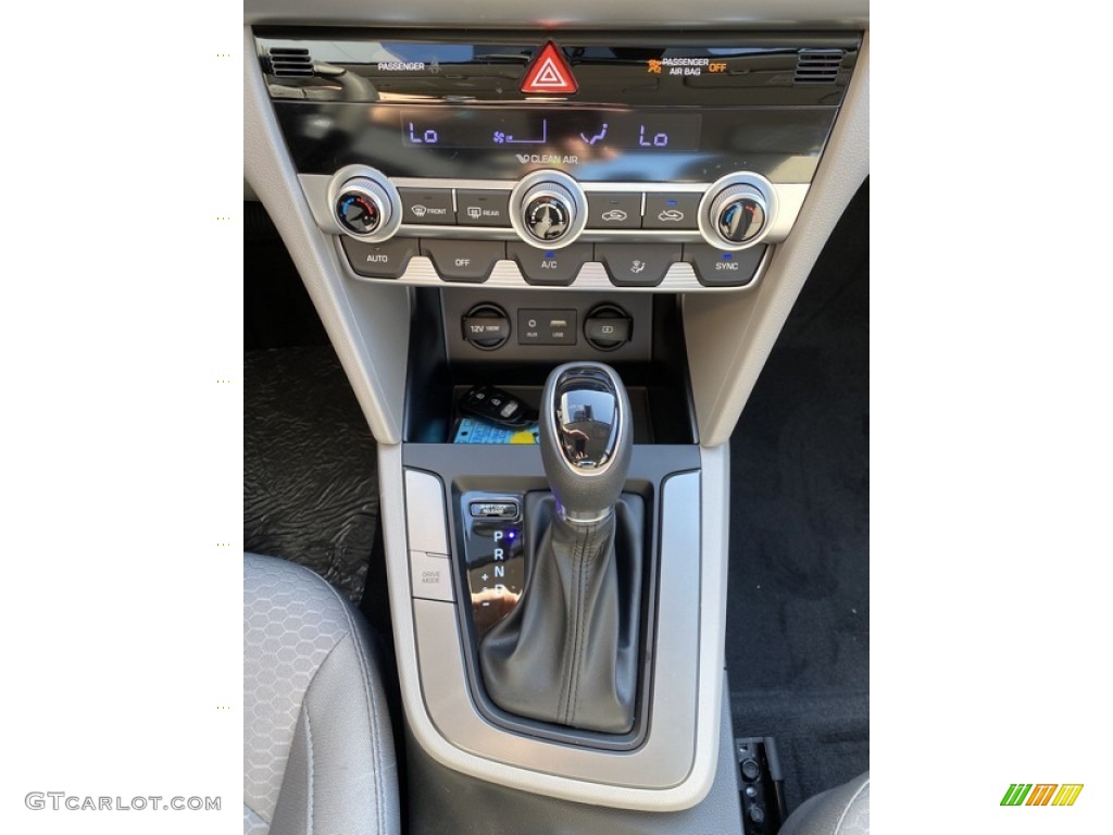 2020 Hyundai Elantra SEL Transmission Photos