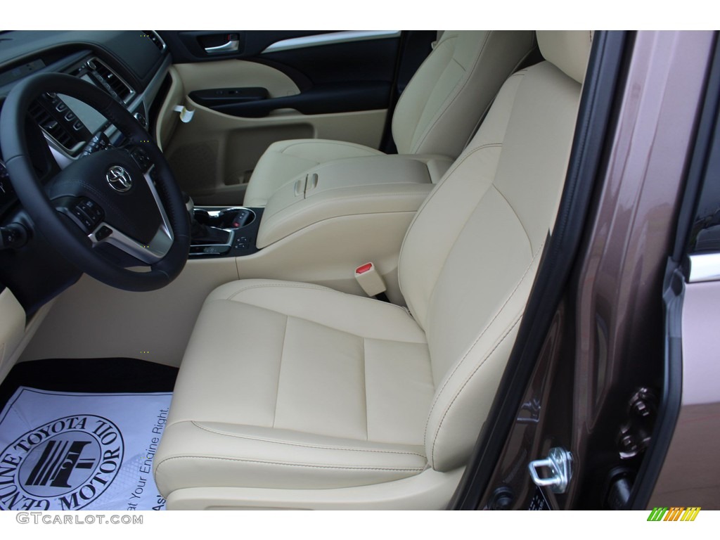 2019 Toyota Highlander XLE Front Seat Photo #136841032