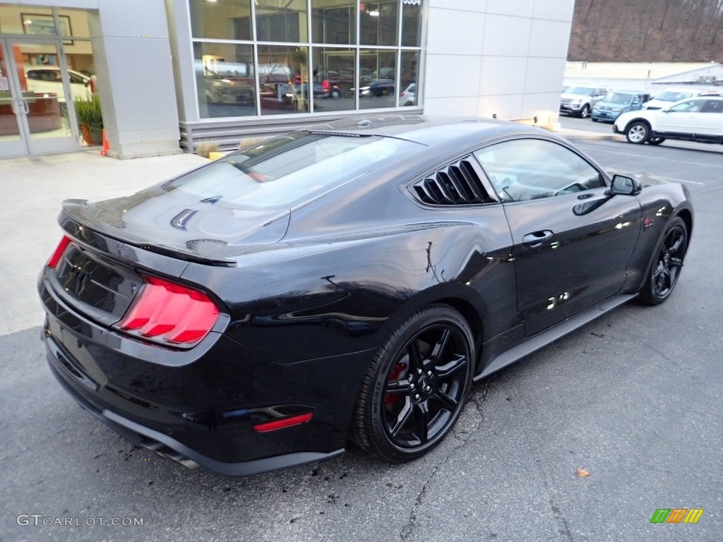 2018 Mustang GT Premium Fastback - Shadow Black / Showstopper Red photo #2