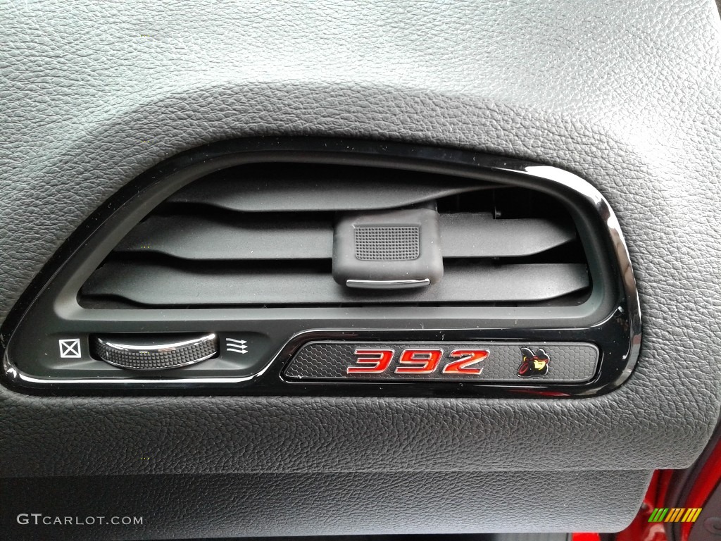 2020 Challenger R/T Scat Pack - TorRed / Black Houndstooth photo #16