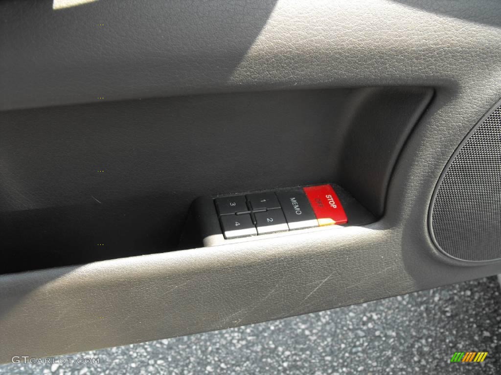 2004 A4 3.0 quattro Cabriolet - Light Silver Metallic / Black photo #20