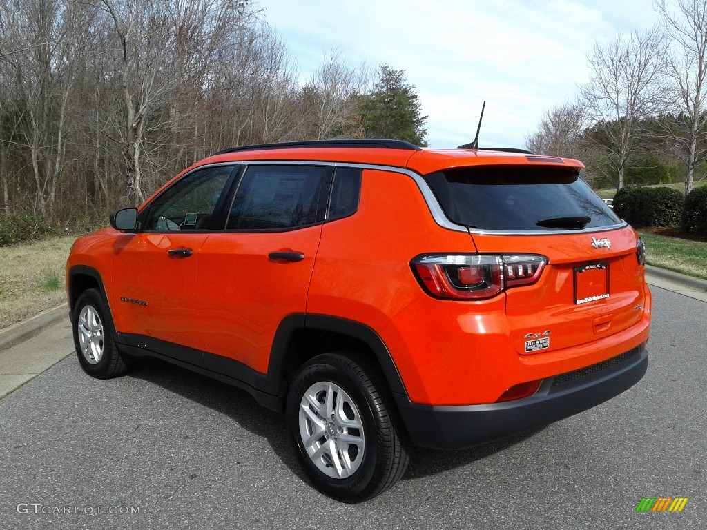 2020 Compass Sport 4x4 - Spitfire Orange / Black photo #9