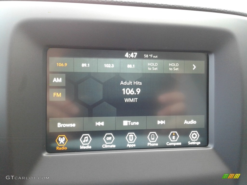 2020 Compass Sport 4x4 - Spitfire Orange / Black photo #23