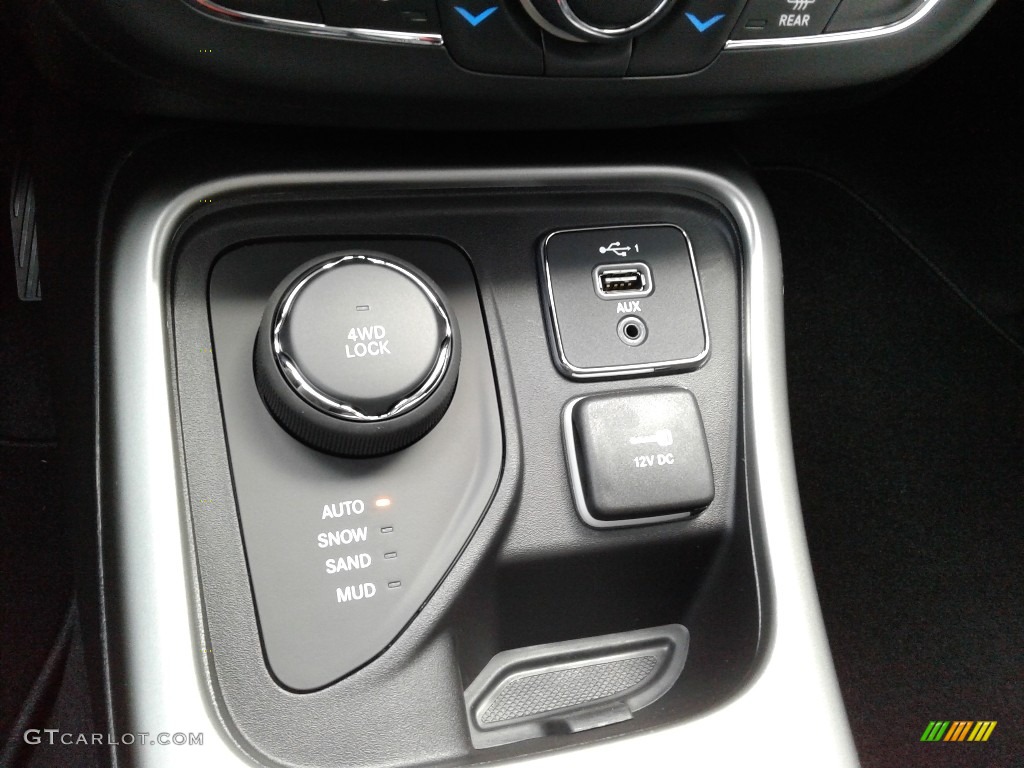 2020 Compass Sport 4x4 - Spitfire Orange / Black photo #26