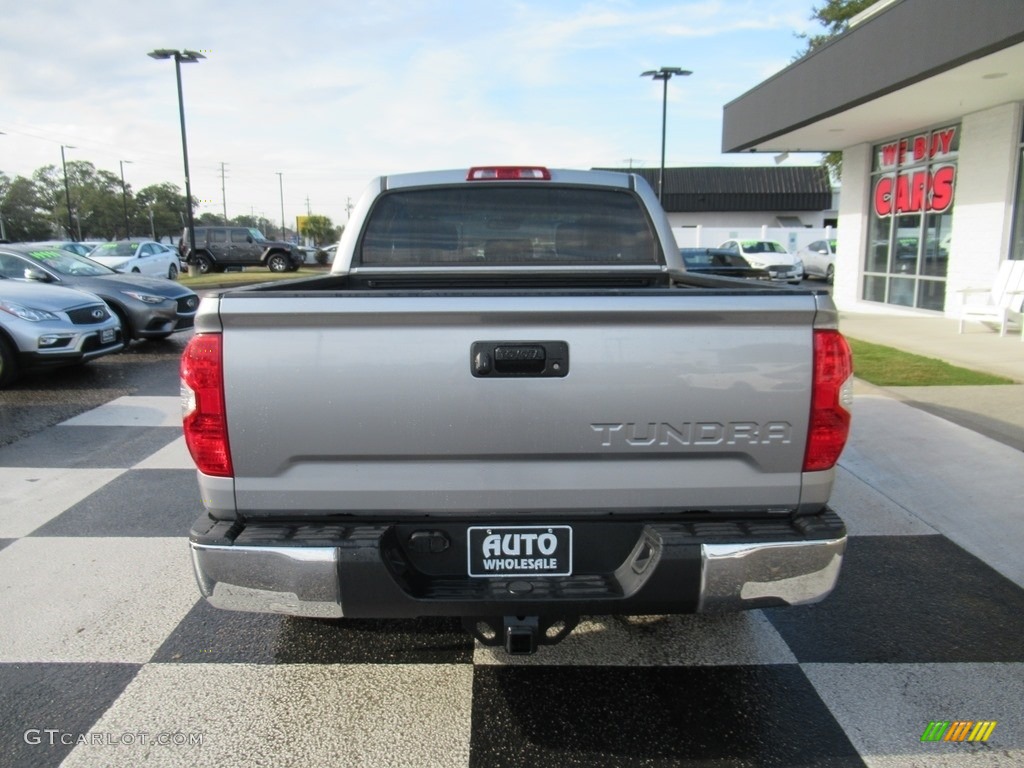 2019 Tundra SR5 CrewMax - Silver Sky Metallic / Graphite photo #4