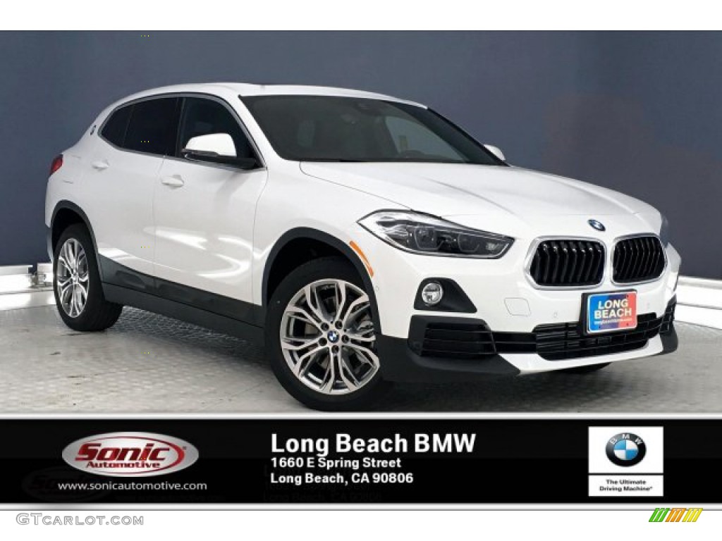 Alpine White BMW X2