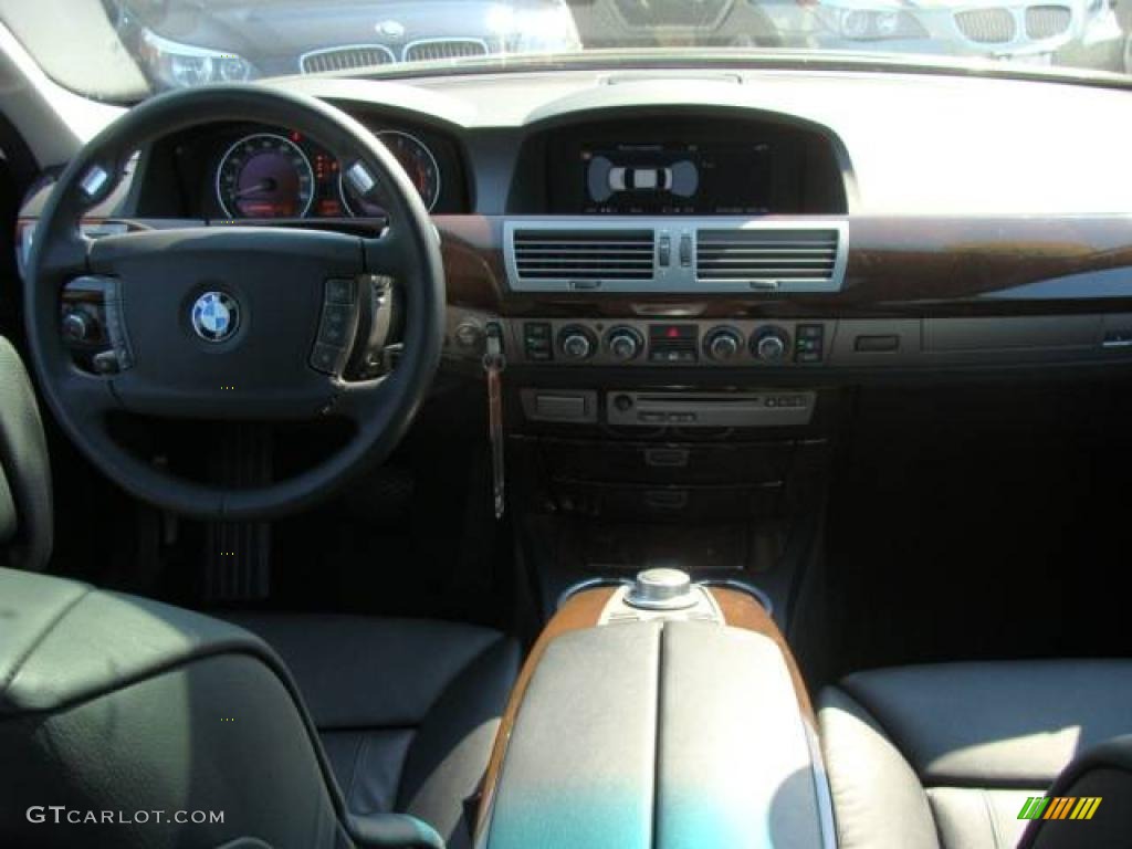 2007 7 Series 750i Sedan - Black Sapphire Metallic / Black photo #12