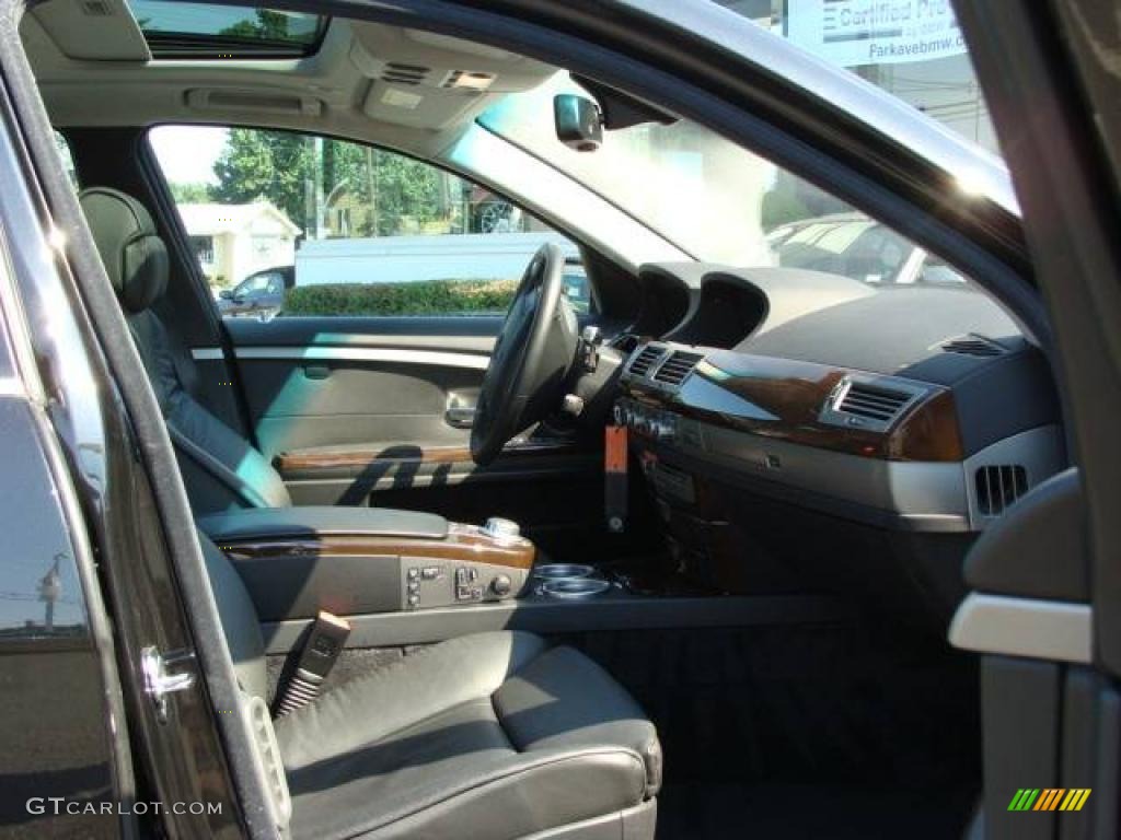 2007 7 Series 750i Sedan - Black Sapphire Metallic / Black photo #24