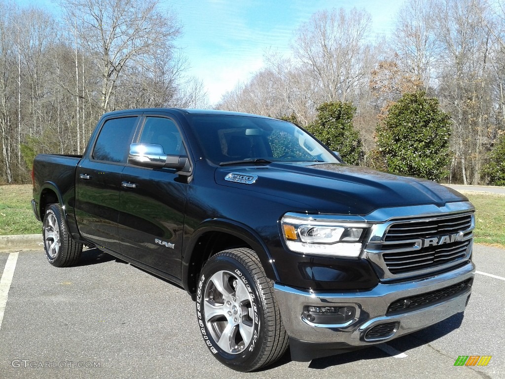 2020 1500 Laramie Crew Cab - Diamond Black Crystal Pearl / Black photo #4