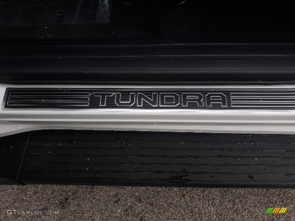 2020 Tundra Platinum CrewMax 4x4 - Super White / Black photo #25