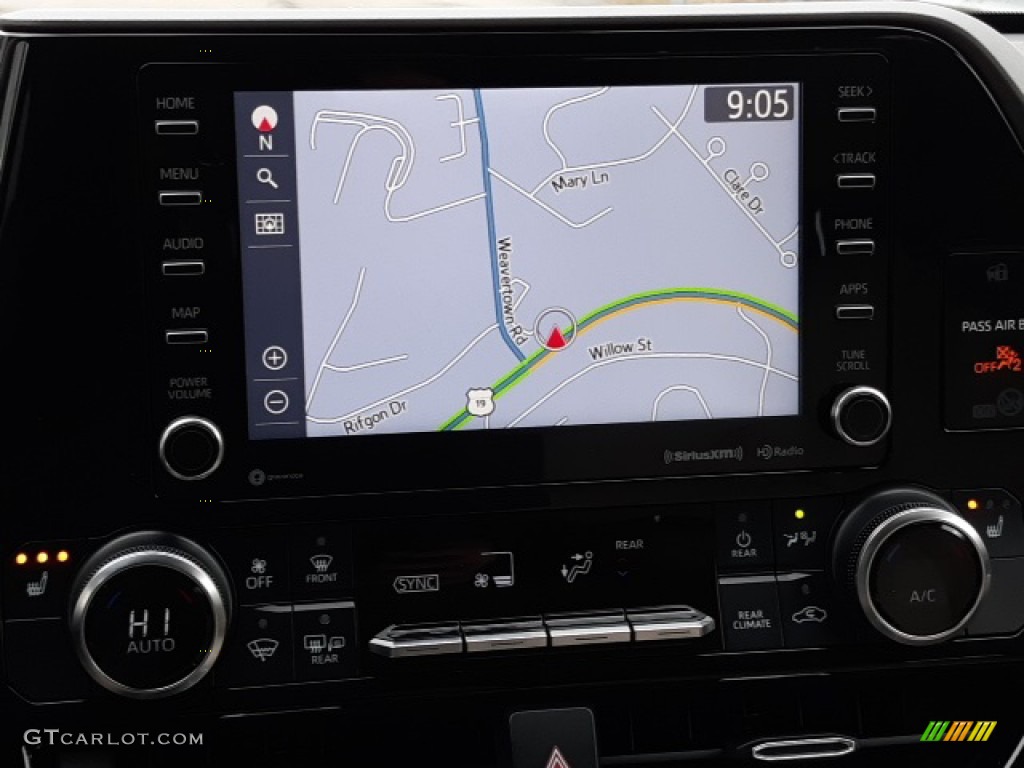 2020 Toyota Highlander XLE AWD Navigation Photos