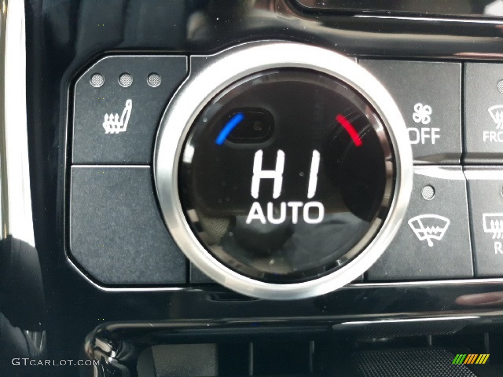 2020 Highlander XLE AWD - Blizzard White Pearl / Harvest Beige photo #14