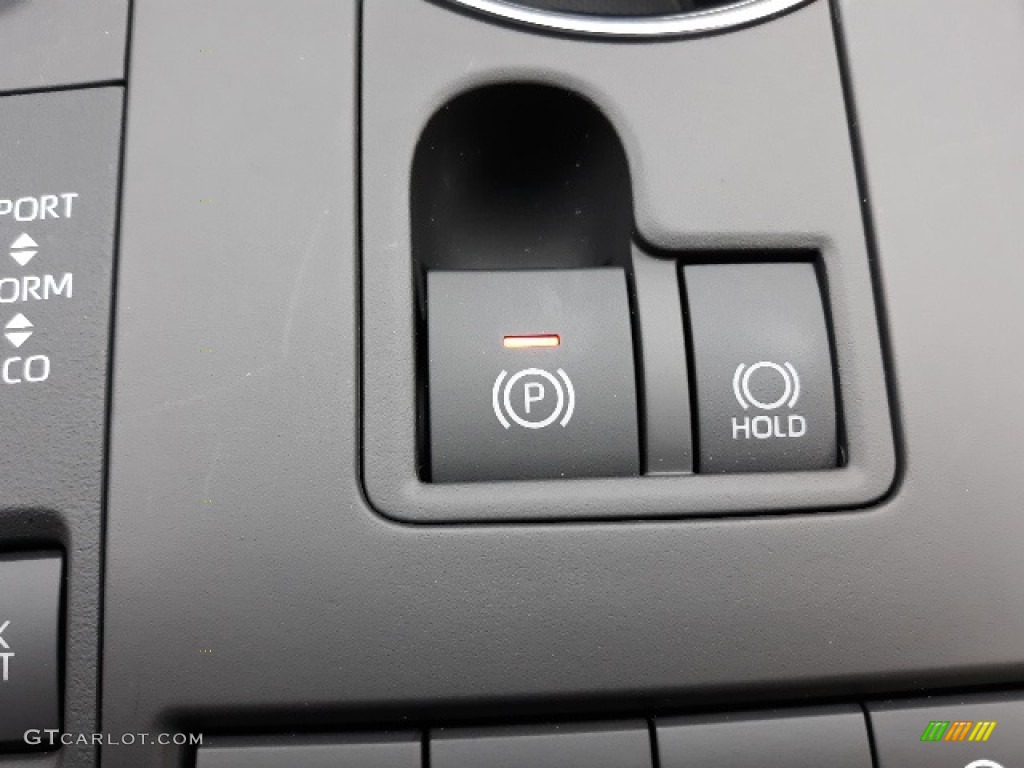 2020 Toyota Highlander XLE AWD Controls Photo #136881534