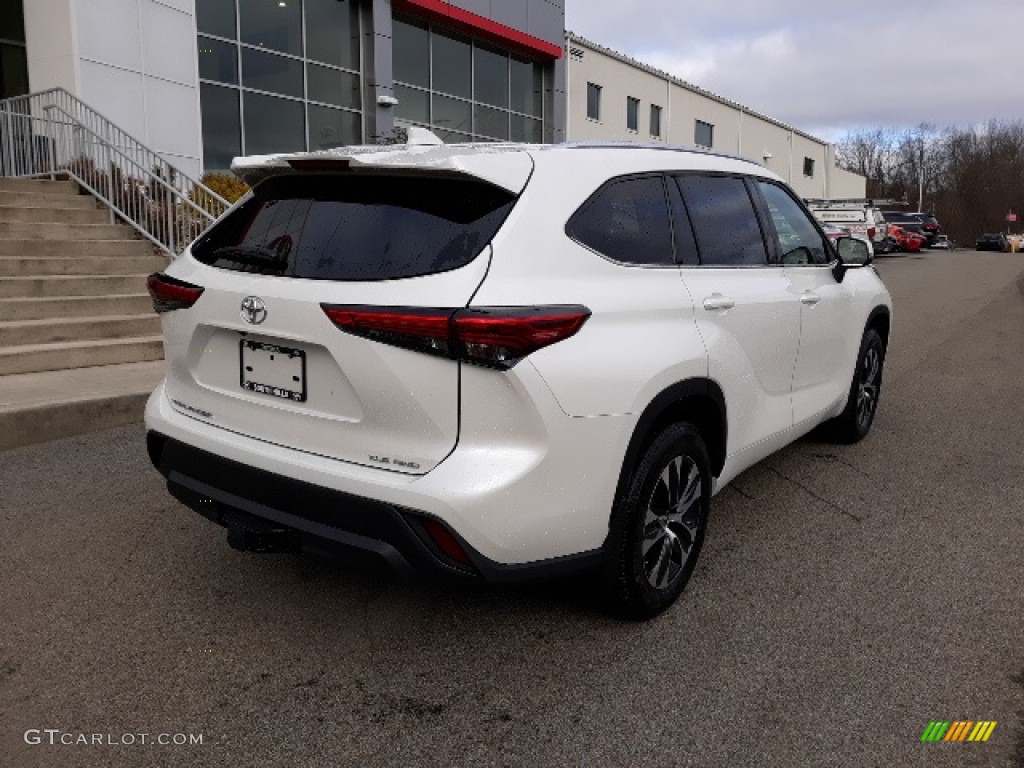 2020 Highlander XLE AWD - Blizzard White Pearl / Harvest Beige photo #47