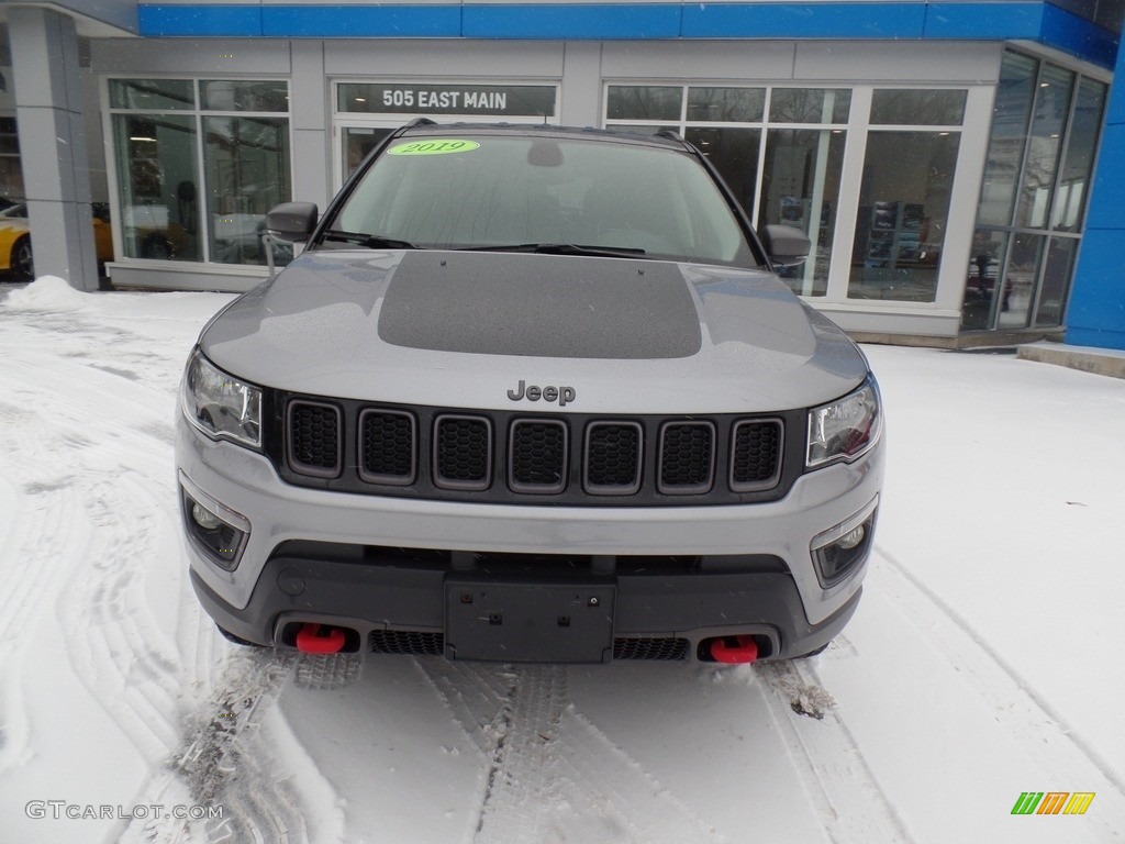 2019 Compass Trailhawk 4x4 - Billet Silver Metallic / Black/Ruby photo #3