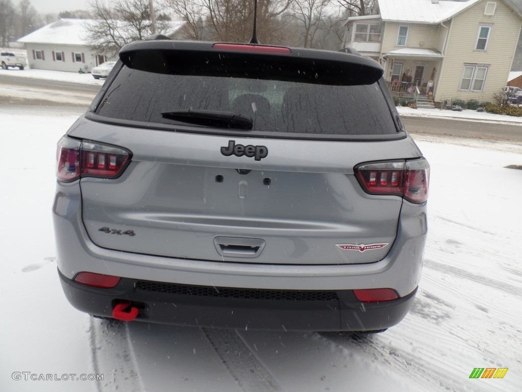 2019 Compass Trailhawk 4x4 - Billet Silver Metallic / Black/Ruby photo #8