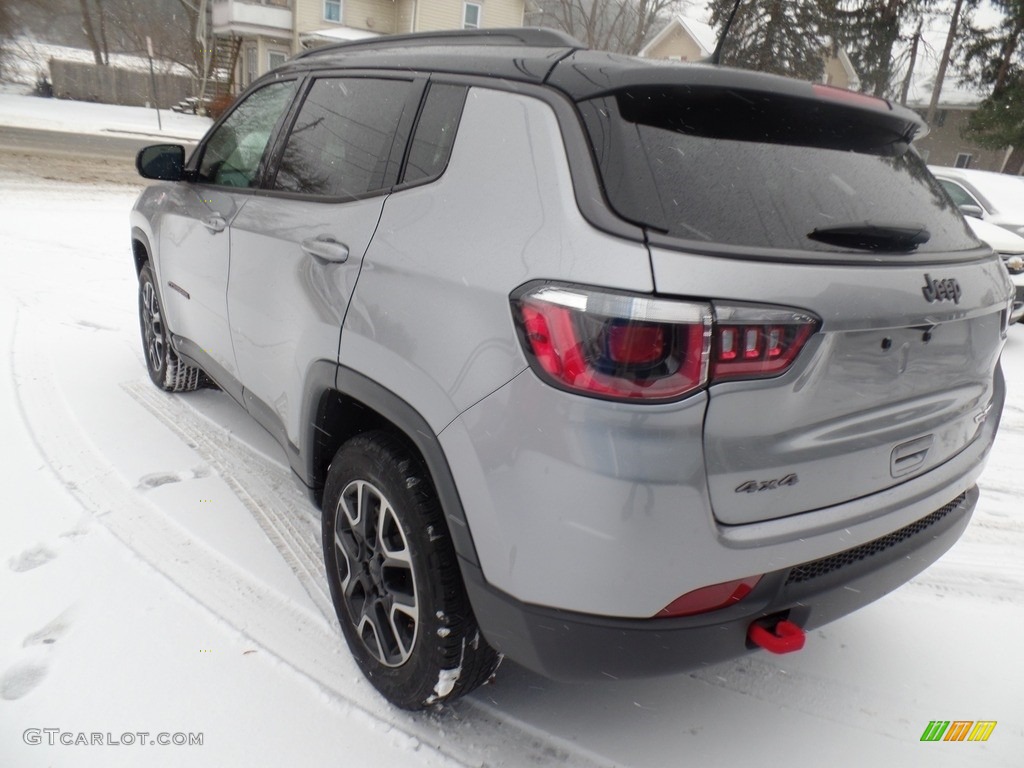 2019 Compass Trailhawk 4x4 - Billet Silver Metallic / Black/Ruby photo #9
