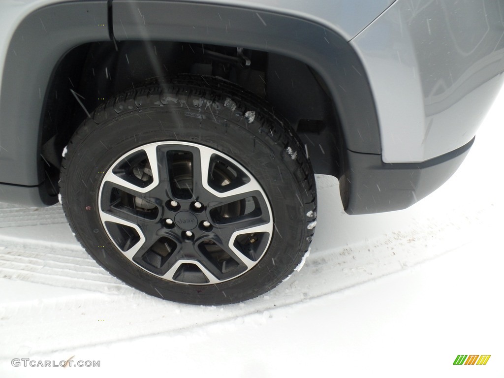 2019 Compass Trailhawk 4x4 - Billet Silver Metallic / Black/Ruby photo #11