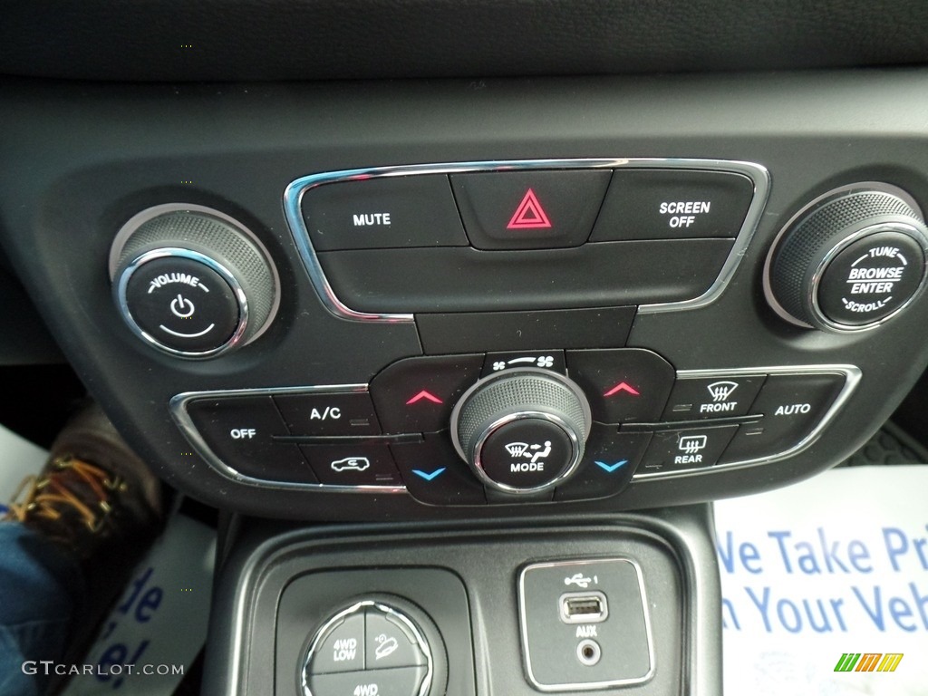 2019 Compass Trailhawk 4x4 - Billet Silver Metallic / Black/Ruby photo #25