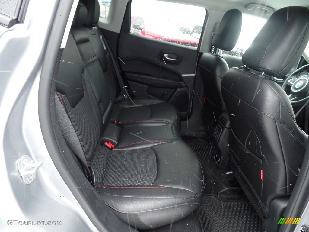 2019 Compass Trailhawk 4x4 - Billet Silver Metallic / Black/Ruby photo #31