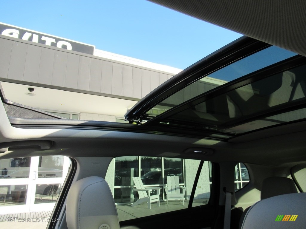 2019 Envision Essence AWD - Galaxy Silver Metallic / Light Neutral photo #14