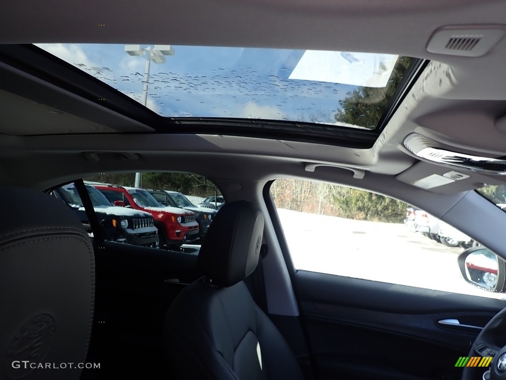 2020 Alfa Romeo Stelvio AWD Sunroof Photo #136896648