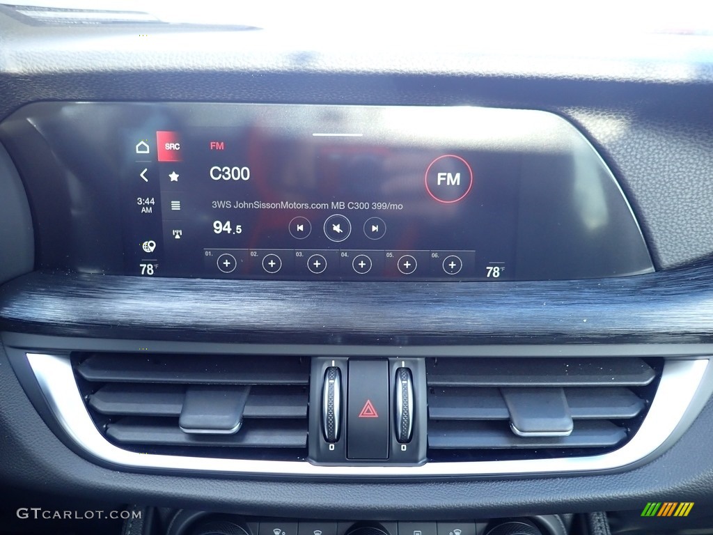 2020 Alfa Romeo Stelvio AWD Controls Photo #136896756