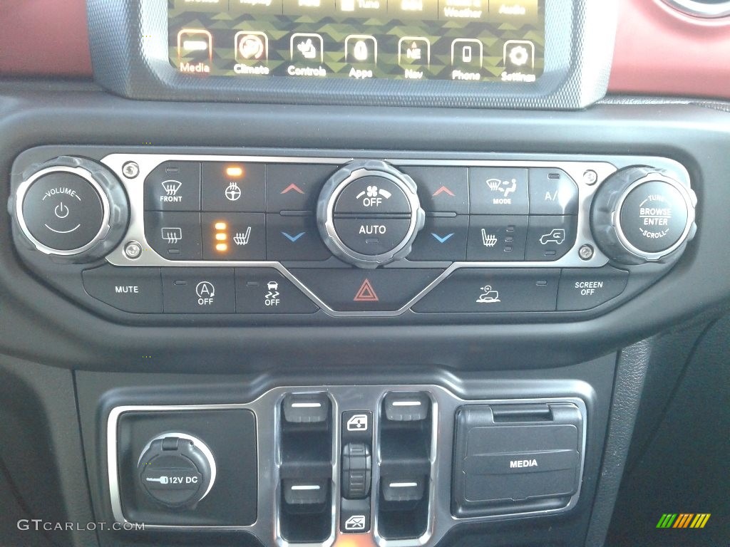 2020 Jeep Gladiator Rubicon 4x4 Controls Photo #136905535