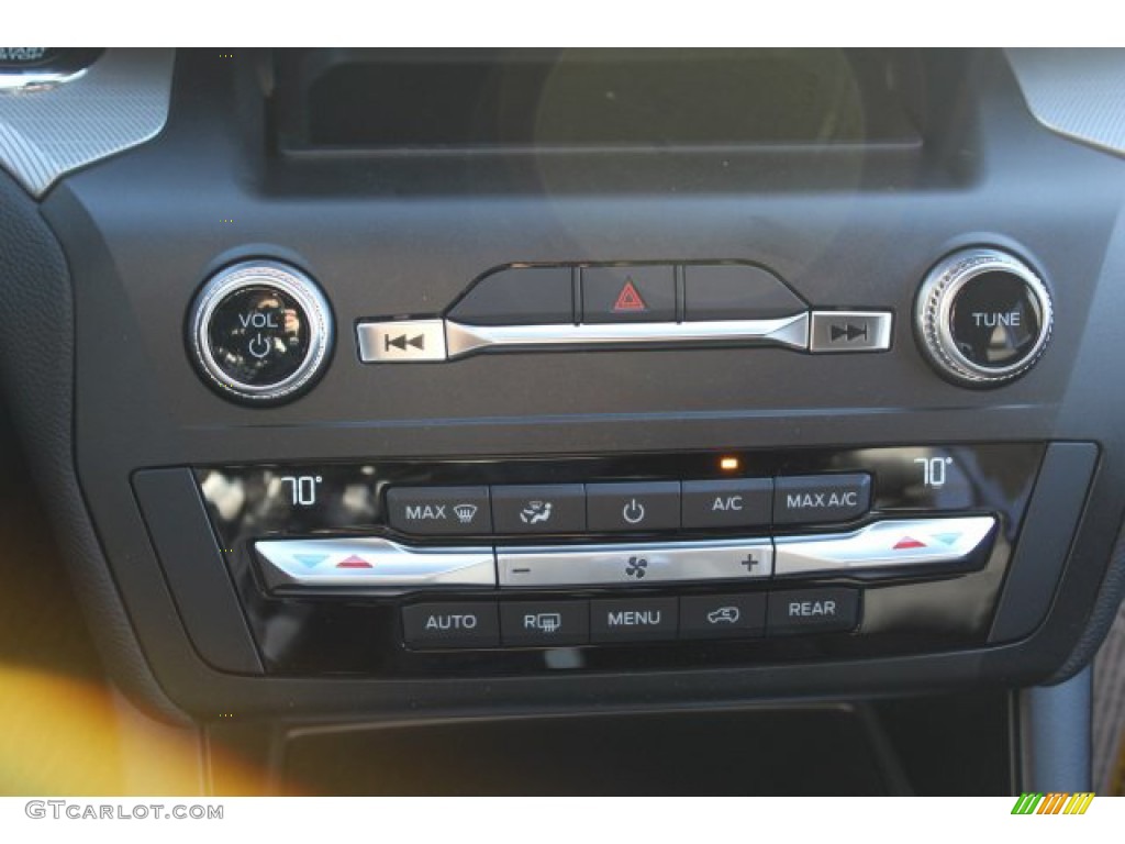 2020 Explorer XLT - Magnetic Metallic / Ebony photo #16