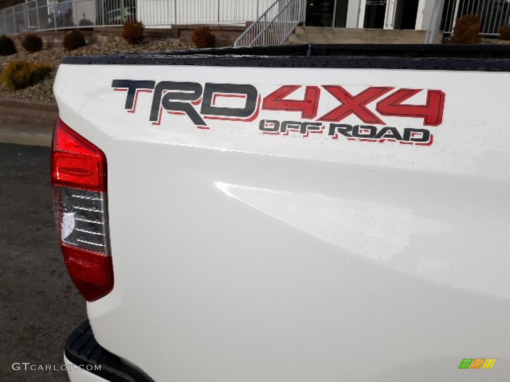 2020 Tundra TRD Off Road CrewMax 4x4 - Super White / Graphite photo #47