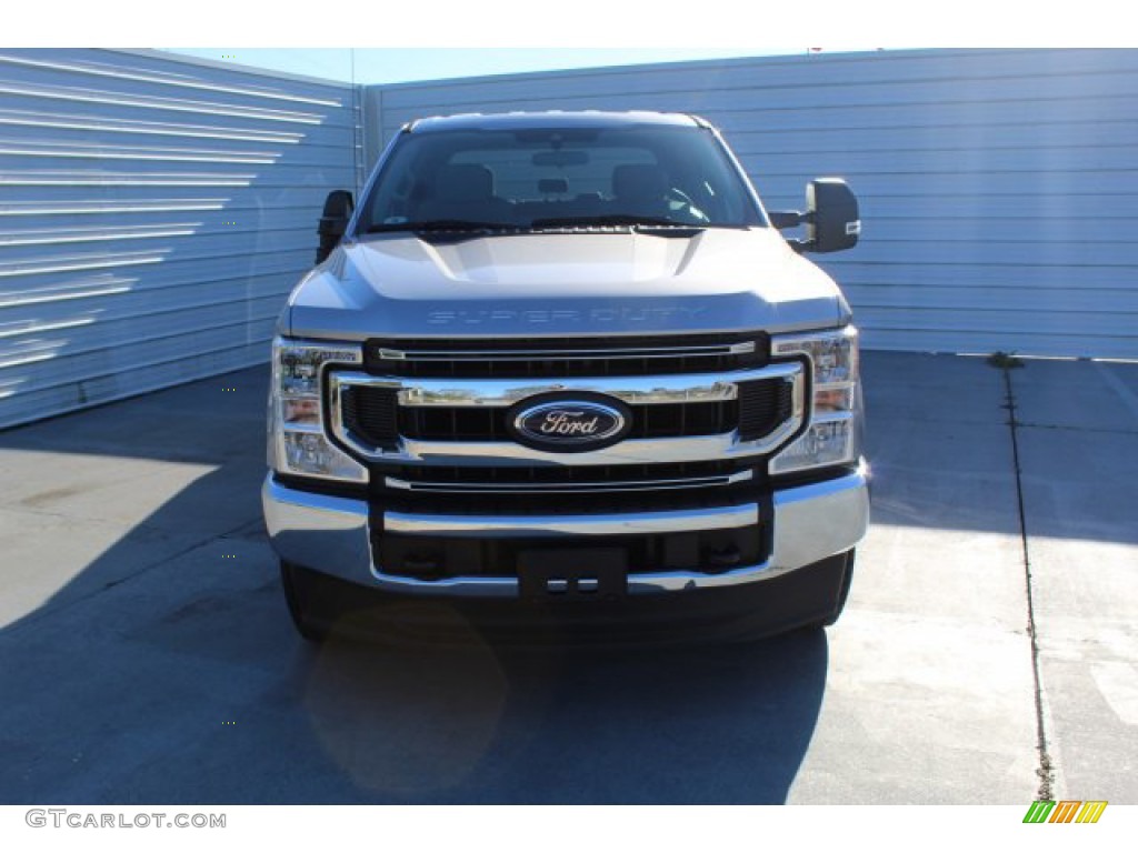 2020 F250 Super Duty XLT Crew Cab 4x4 - Iconic Silver / Medium Earth Gray photo #3