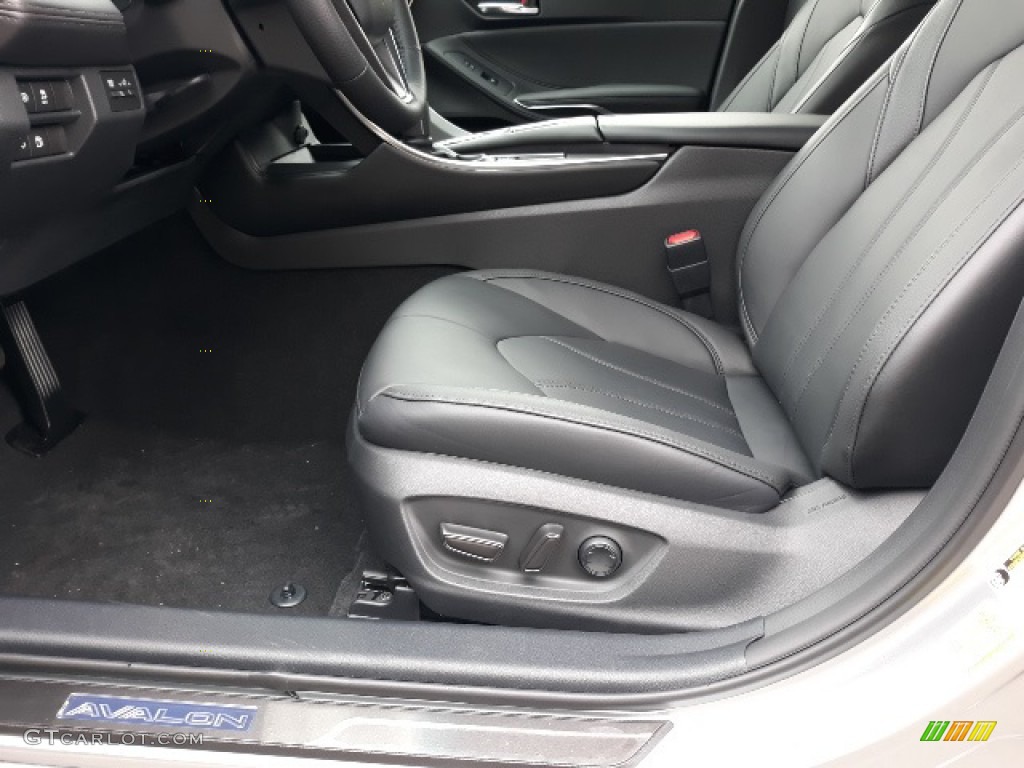 2020 Toyota Avalon XLE Front Seat Photos
