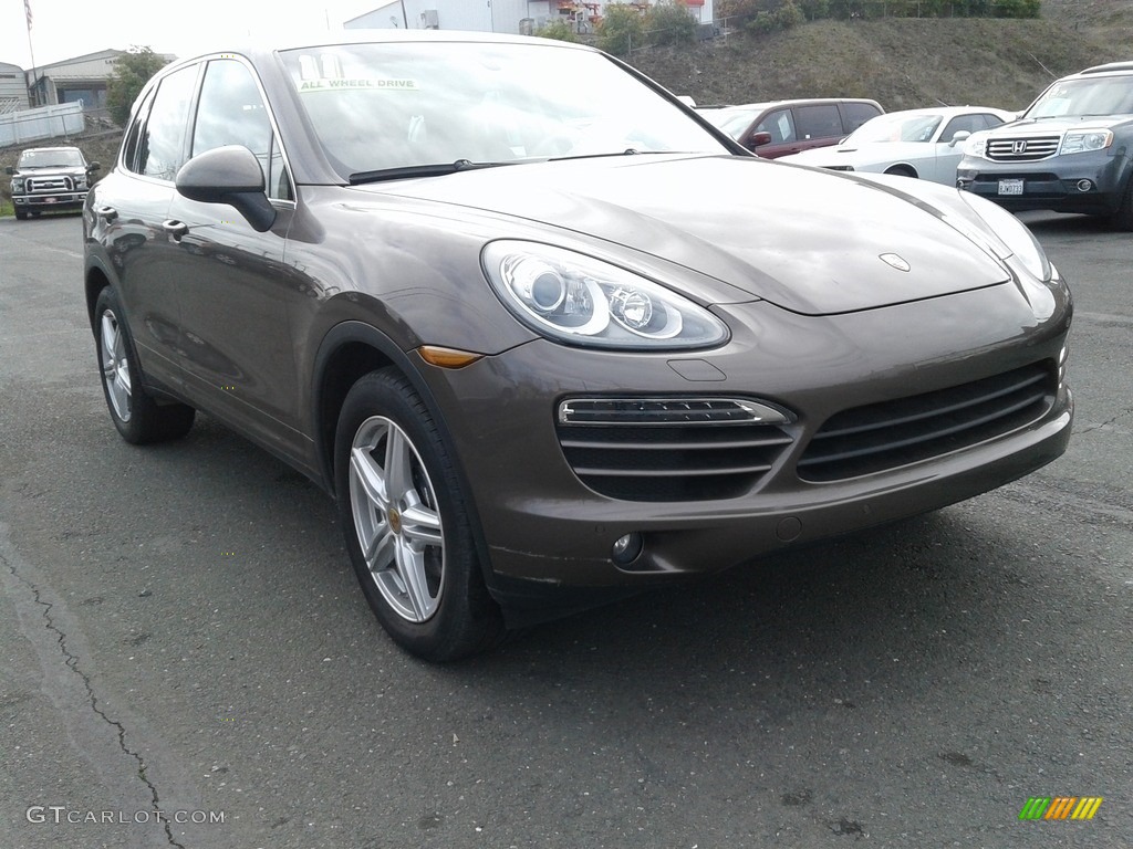 2011 Cayenne  - Meteor Grey Metallic / Luxor Beige photo #1