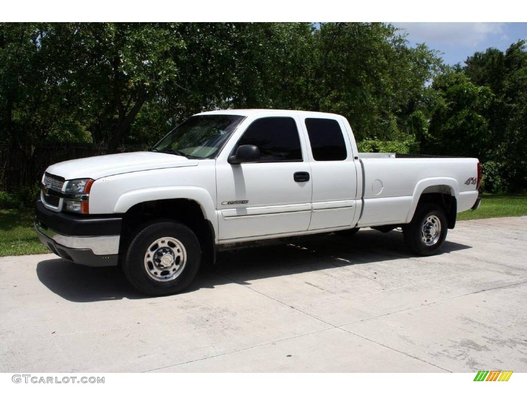 2003 Silverado 2500HD LS Extended Cab 4x4 - Summit White / Tan photo #2