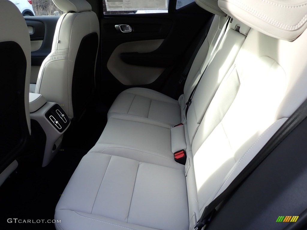 Blond/Charcoal Interior 2020 Volvo XC40 T5 Inscription AWD Photo #136926327