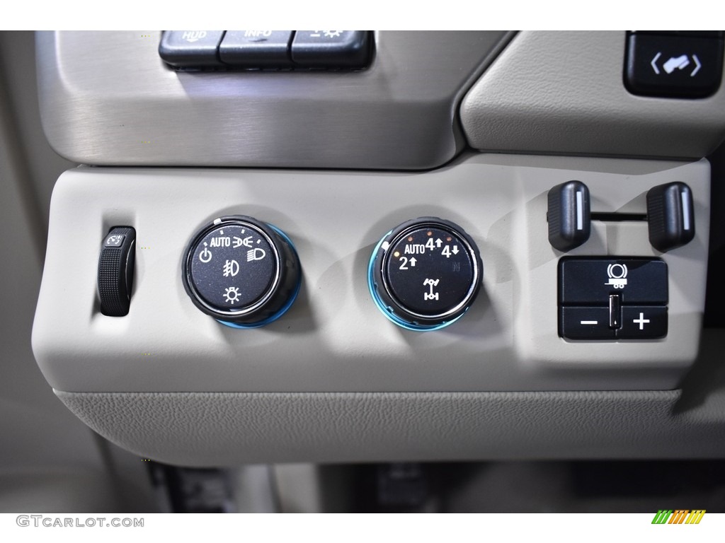2020 GMC Yukon Denali 4WD Controls Photo #136926669